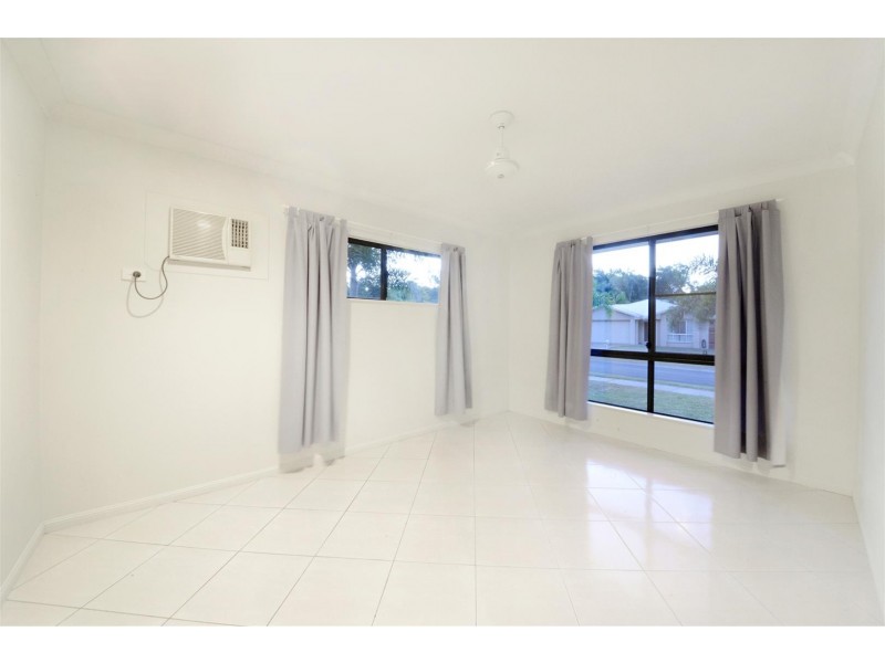 34 Banksia Court, Cannonvale QLD 4802