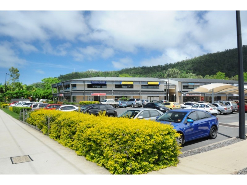 4b / 228-230 Shute Harbour Road, Cannonvale QLD 4802