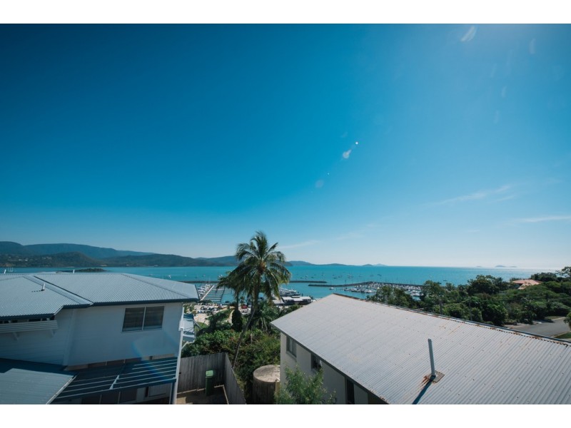 18/2 Lewis Street, Airlie Beach QLD 4802
