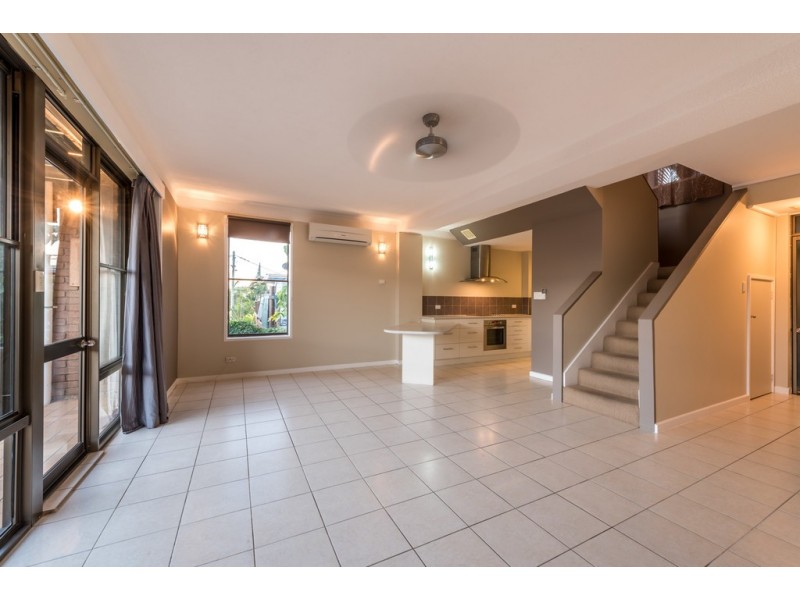 18/2 Lewis Street, Airlie Beach QLD 4802