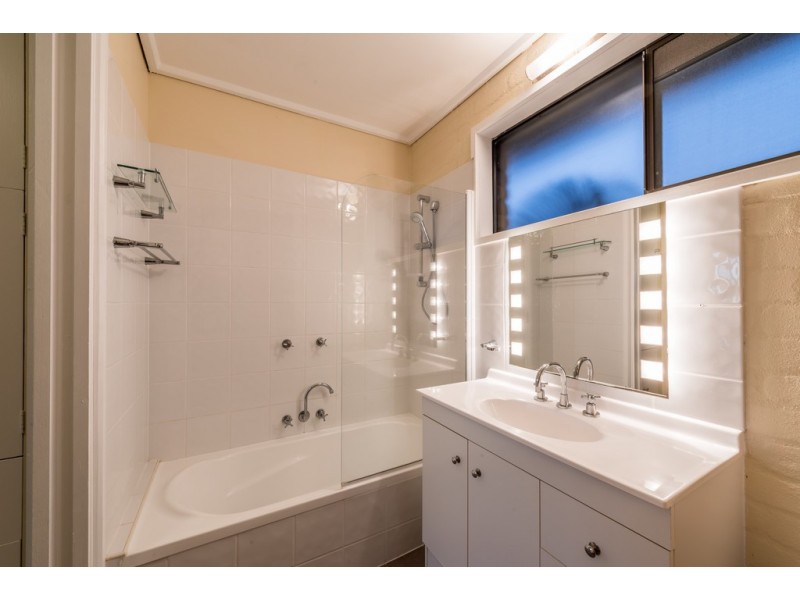 18/2 Lewis Street, Airlie Beach QLD 4802