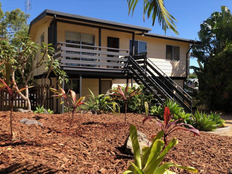 51 Manooka Drive, Cannonvale QLD 4802