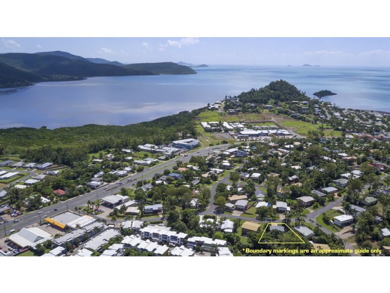 51 Manooka Drive, Cannonvale QLD 4802