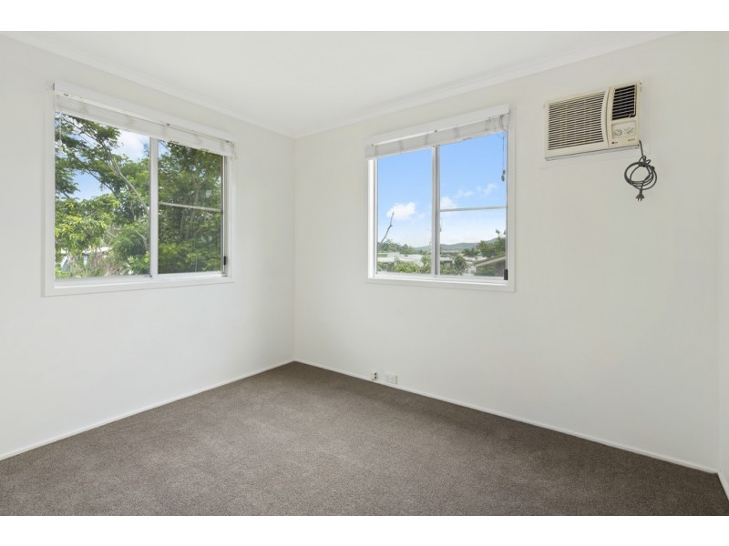 51 Manooka Drive, Cannonvale QLD 4802