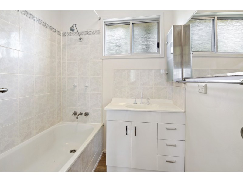 51 Manooka Drive, Cannonvale QLD 4802