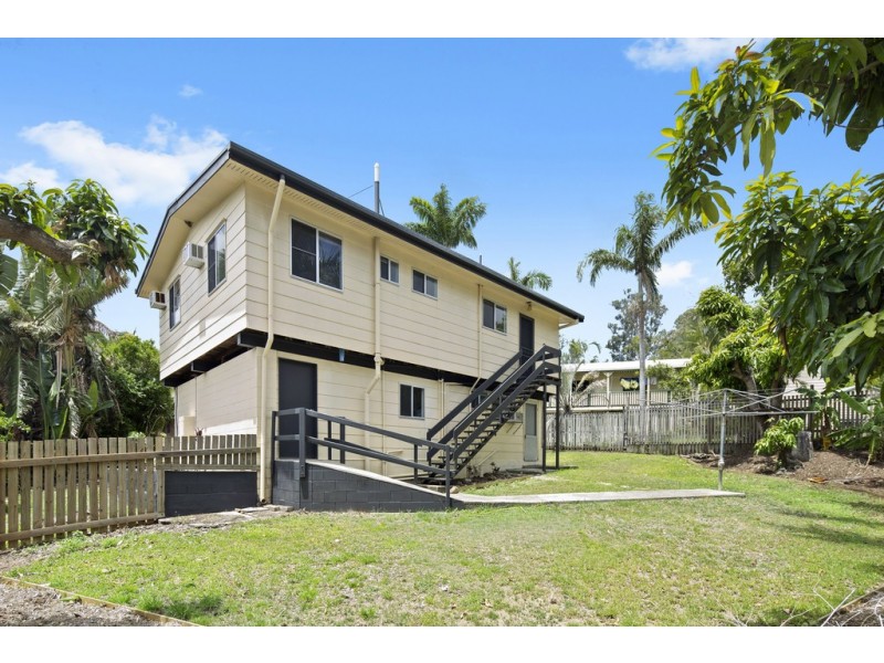 51 Manooka Drive, Cannonvale QLD 4802