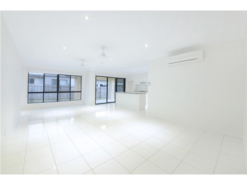 13 Companion Way, Cannonvale QLD 4802