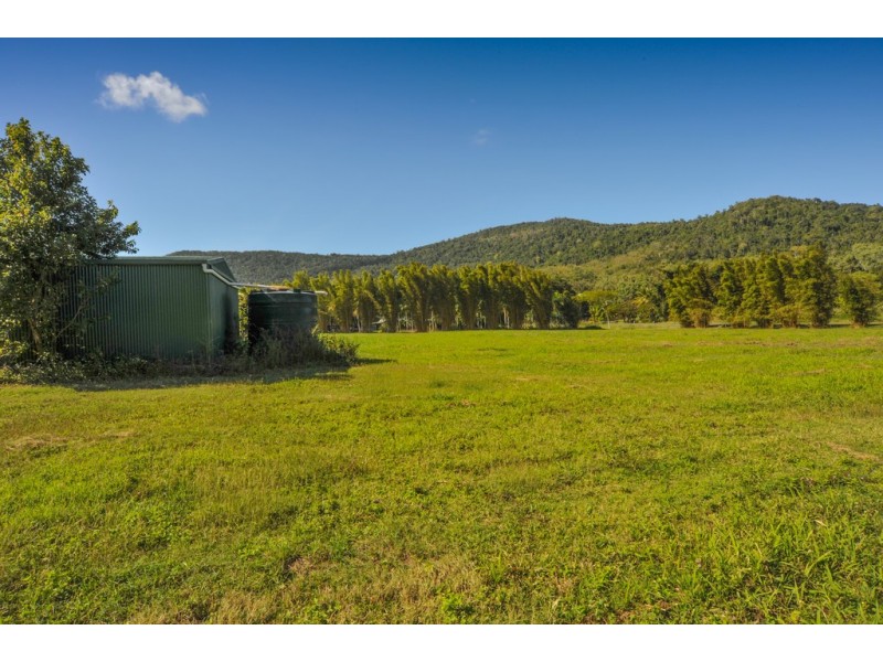 13 Jasinique Drive, Flametree QLD 4802