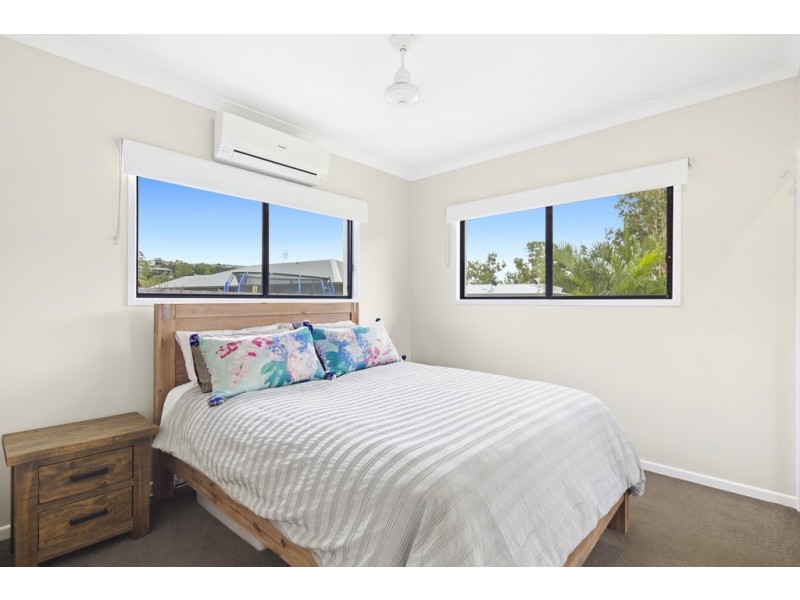 11 Twin Creek Court, Cannonvale QLD 4802