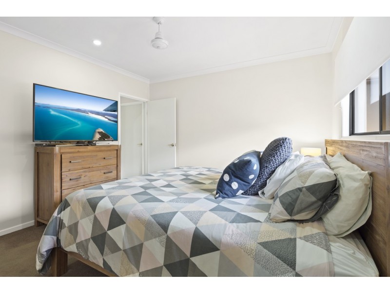 11 Twin Creek Court, Cannonvale QLD 4802