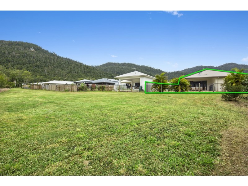 11 Twin Creek Court, Cannonvale QLD 4802