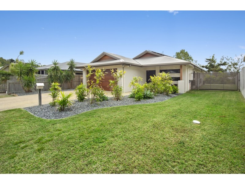 11 Twin Creek Court, Cannonvale QLD 4802