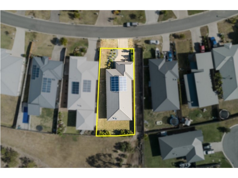 11 Twin Creek Court, Cannonvale QLD 4802