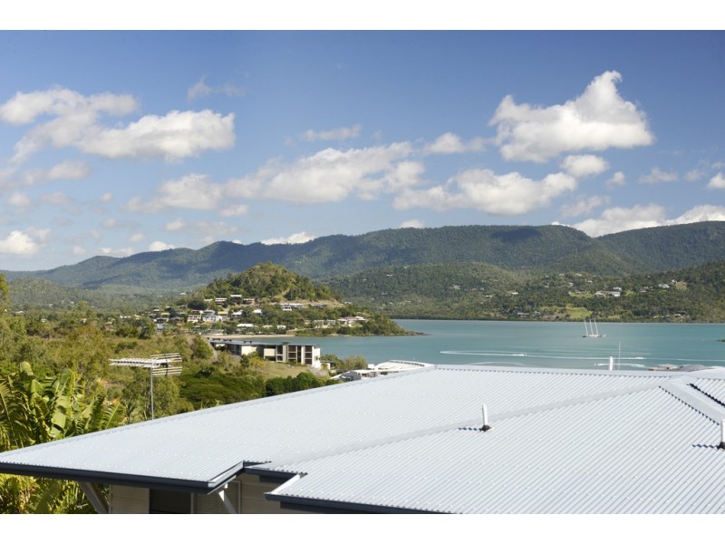 14/2 Victoria Towers, Lewis Street, Airlie Beach QLD 4802