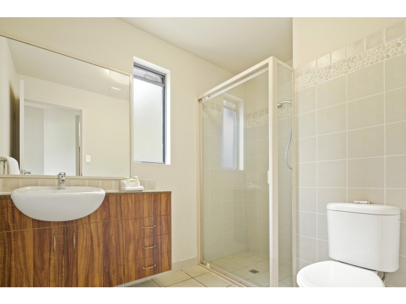 2/406 Shute Harbour Road, Airlie Beach QLD 4802