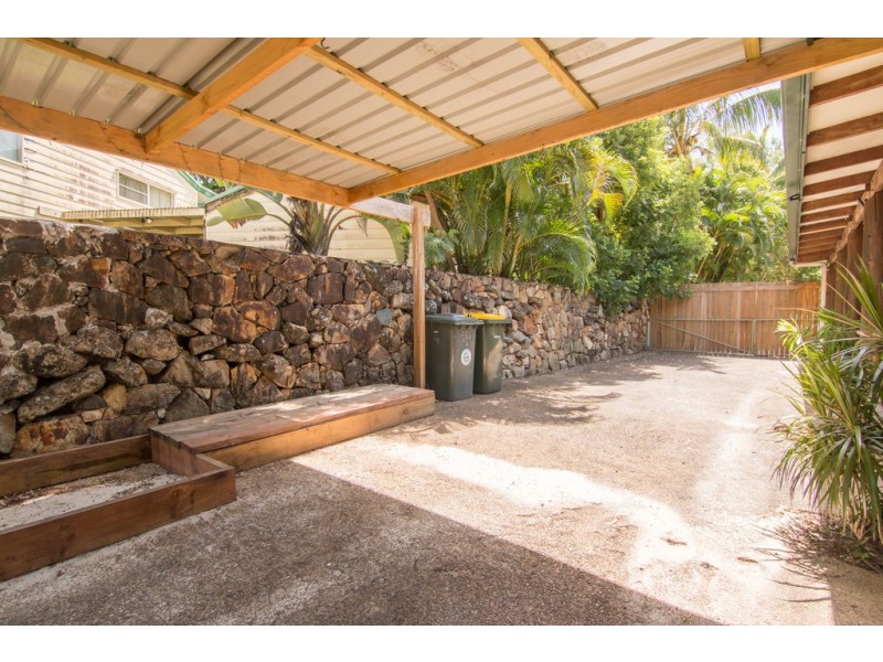 4 Iluka Street, Cannonvale QLD 4802