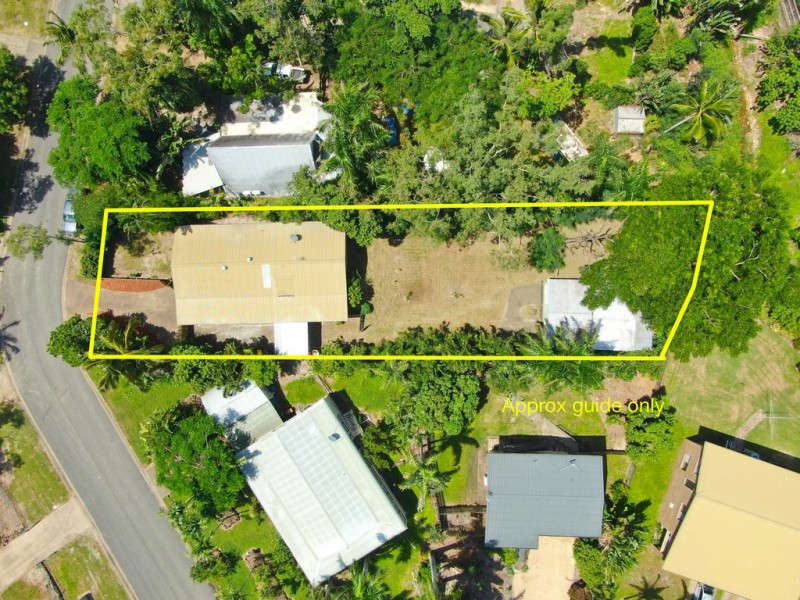 4 Iluka Street, Cannonvale QLD 4802