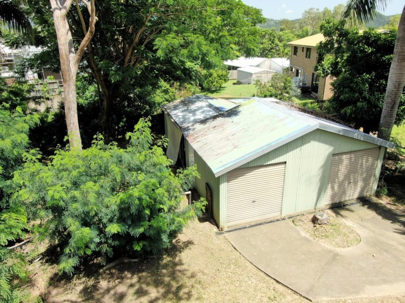 4 Iluka Street, Cannonvale QLD 4802