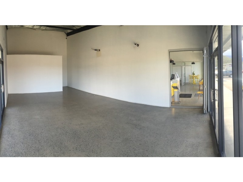 Reef Plaza Cnr Shute Harbour Rd/Paluma Rd, Cannonvale QLD 4802