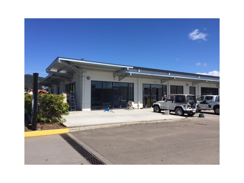 Reef Plaza Cnr Shute Harbour Rd/Paluma Rd, Cannonvale QLD 4802