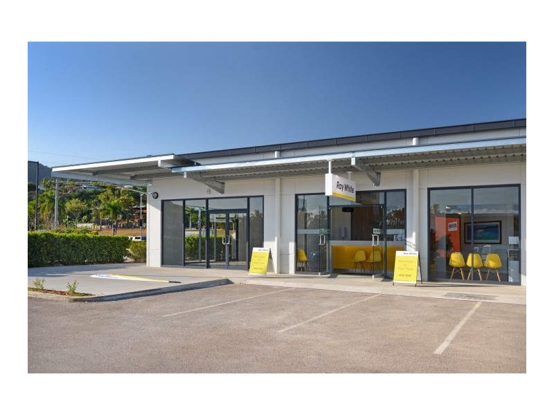 Reef Plaza Cnr Shute Harbour Rd/Paluma Rd, Cannonvale QLD 4802