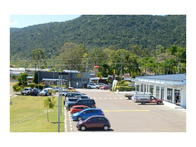 Reef Plaza Cnr Shute Harbour Rd/Paluma Rd, Cannonvale QLD 4802