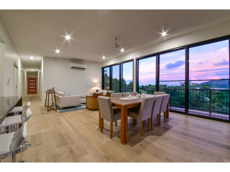 13 Seaview Drive, Airlie Beach QLD 4802