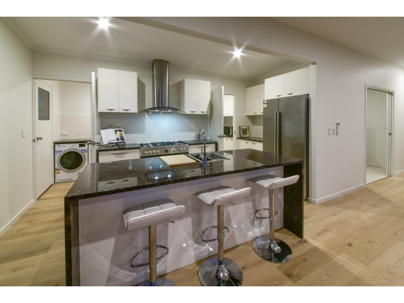 13 Seaview Drive, Airlie Beach QLD 4802