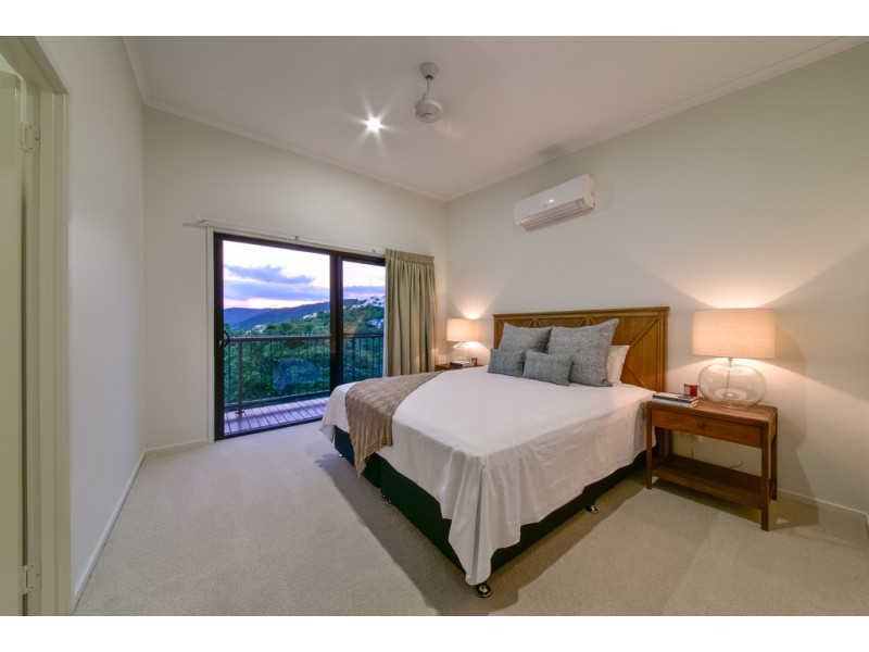 13 Seaview Drive, Airlie Beach QLD 4802