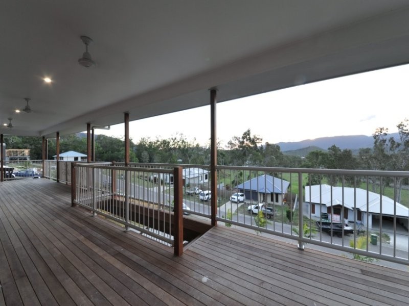 5 Amarula Place, Cannonvale QLD 4802