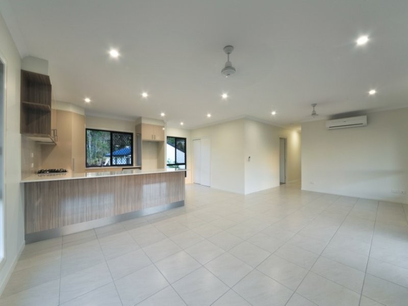 5 Amarula Place, Cannonvale QLD 4802