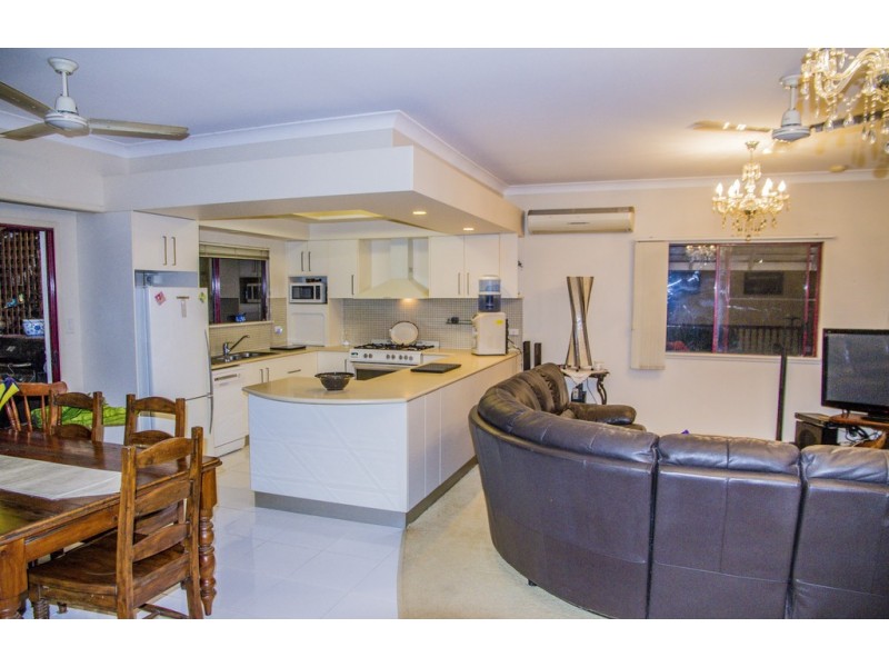 48 Valley Drive, Cannonvale QLD 4802
