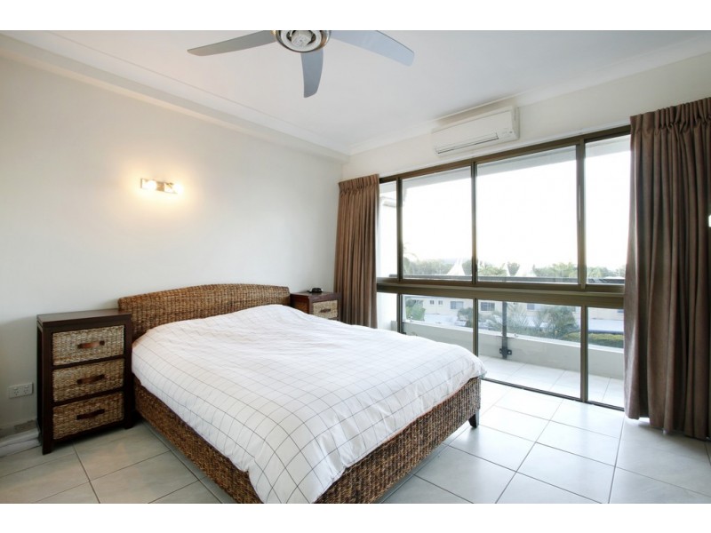 7/2 Eshelby Drive, Cannonvale QLD 4802
