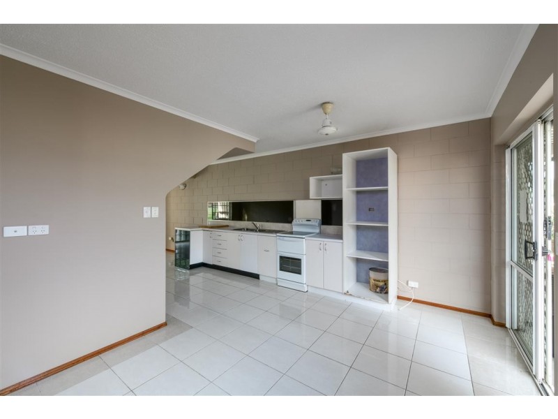 25/11 Island Drive, Cannonvale QLD 4802
