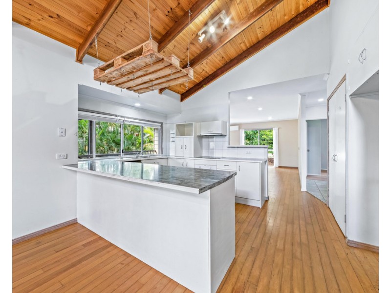 48 Jones Road, Cannonvale QLD 4802