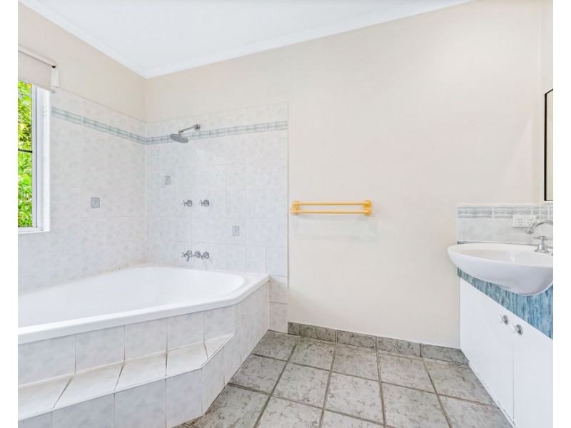 48 Jones Road, Cannonvale QLD 4802