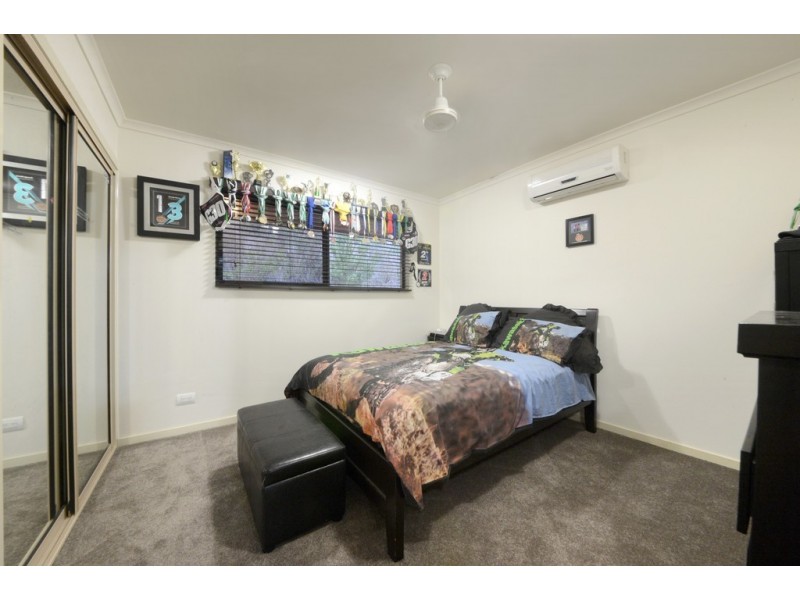 37 Kookaburra Drive, Cannonvale QLD 4802