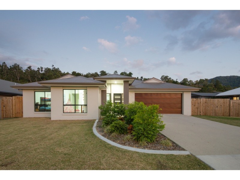 63 South Molle Boulevard, Cannonvale QLD 4802