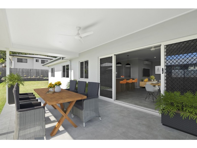 9 Springfield Circuit, Cannonvale QLD 4802