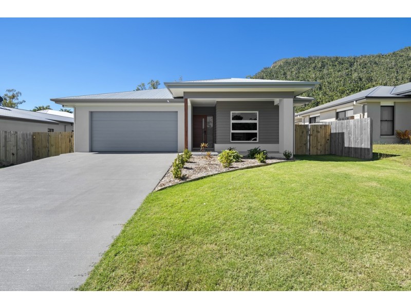 9 Springfield Circuit, Cannonvale QLD 4802