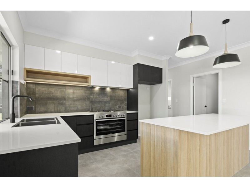 9 Springfield Circuit, Cannonvale QLD 4802