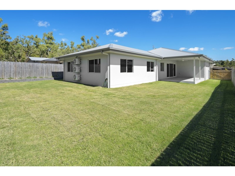 9 Springfield Circuit, Cannonvale QLD 4802