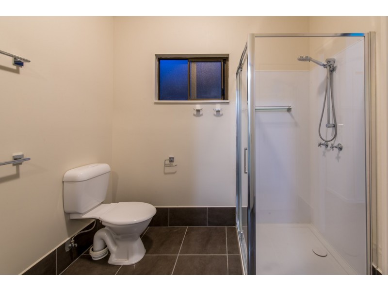 2 Harbour Avenue, Shute Harbour QLD 4802