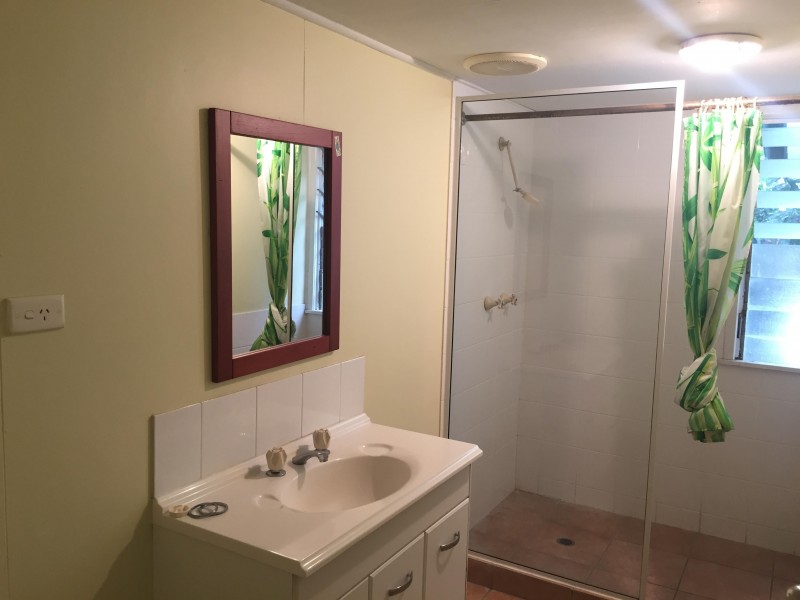 1/22 Ann Street, Proserpine QLD 4800