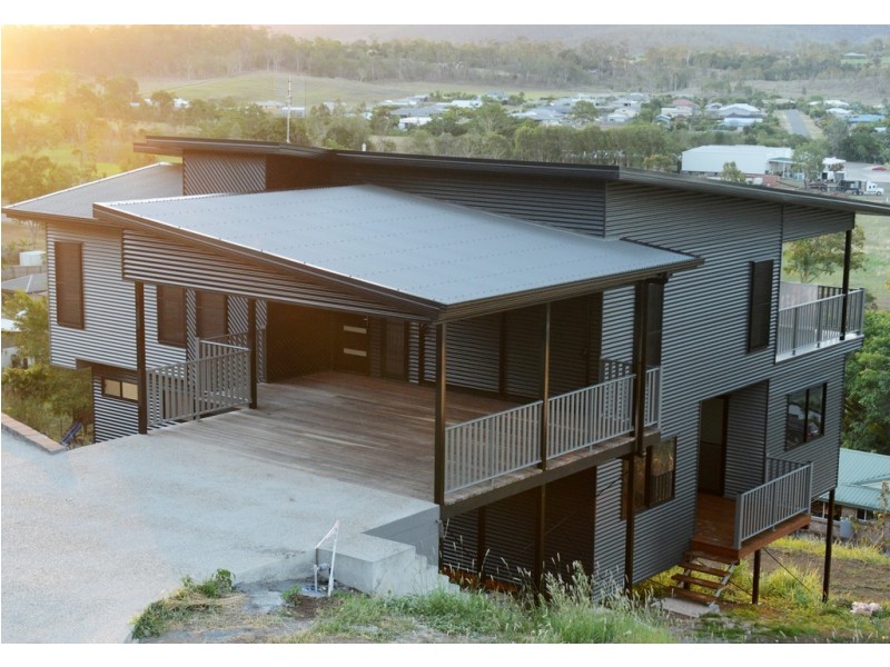 24 Whitehaven Crescent, Cannonvale QLD 4802