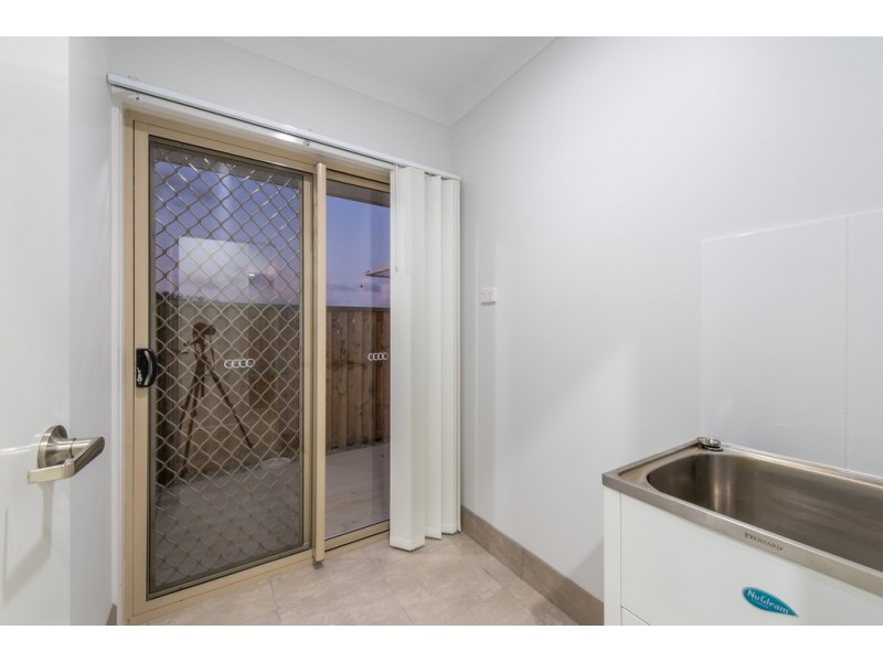4 Spritsail Crescent, Cannonvale QLD 4802