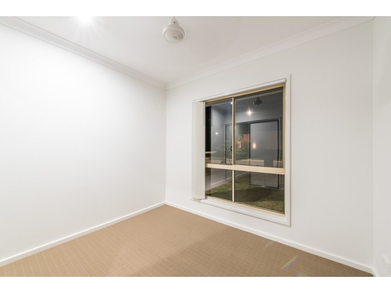 4 Spritsail Crescent, Cannonvale QLD 4802