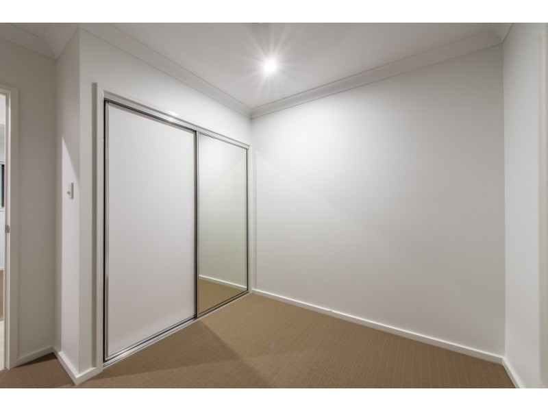 4 Spritsail Crescent, Cannonvale QLD 4802