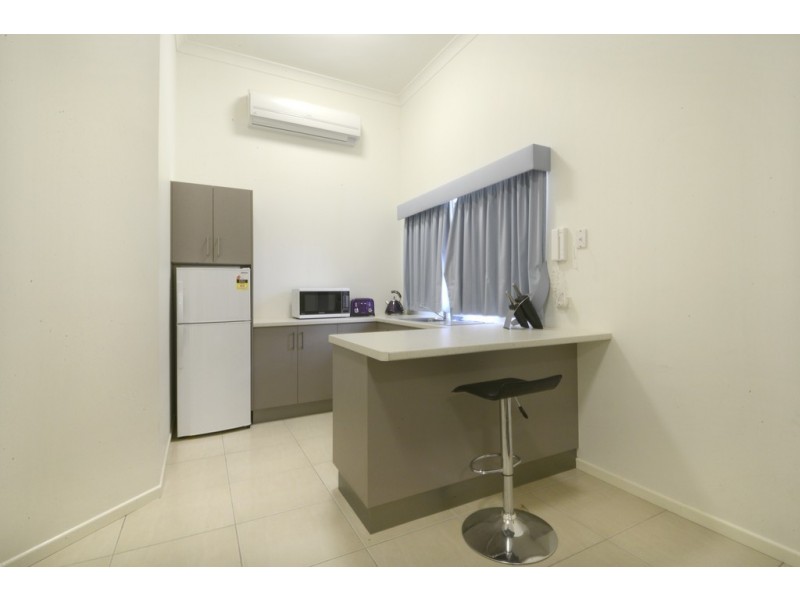 11 Henderson Street, Cannonvale QLD 4802