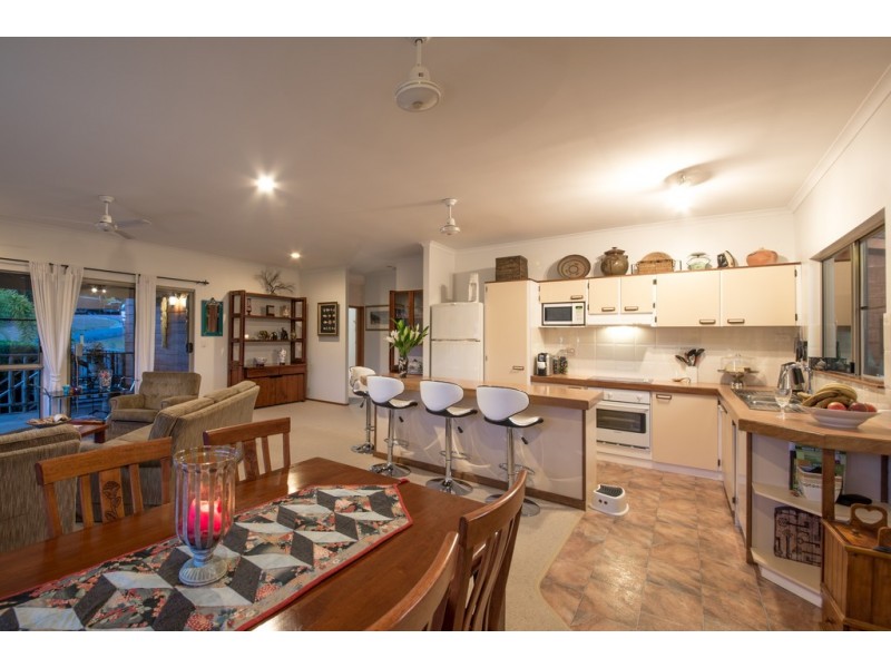 52 Moonlight Drive, Jubilee Pocket QLD 4802